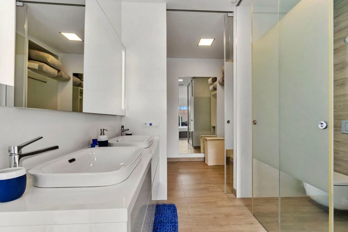 Image No.22-3 Bed Villa for sale