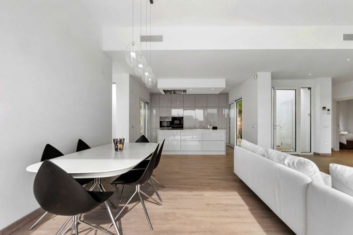 Image No.36-3 Bed Villa for sale