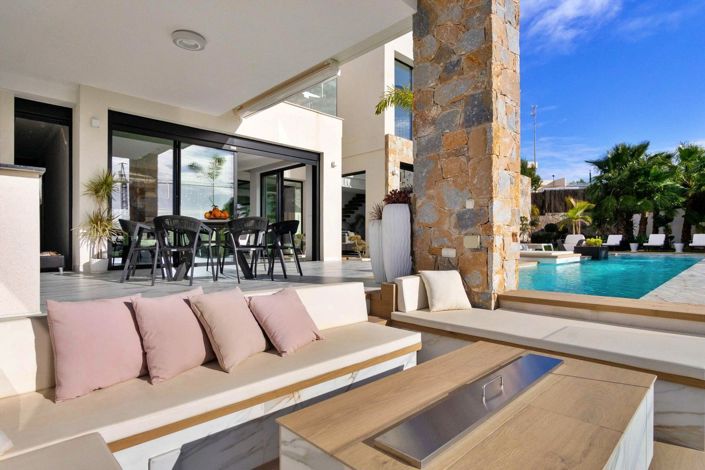 Image No.16-Villa de 4 chambres à vendre à Orihuela