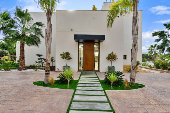 Image No.17-4 Bed Villa for sale