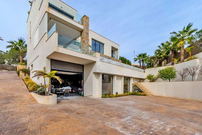 Image No.42-4 Bed Villa for sale