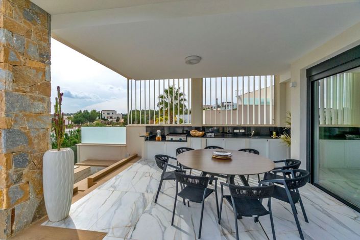 Image No.43-4 Bed Villa for sale