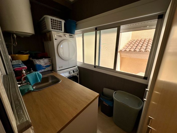 Image No.20-4 Bed Property for sale