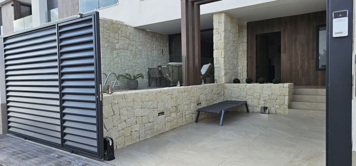 Image No.2-3 Bed Villa for sale