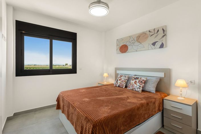 Image No.19-2 Bed Apartment for sale