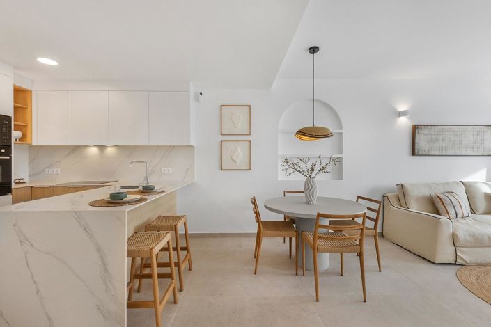 Image No.10-3 Bed Apartment for sale