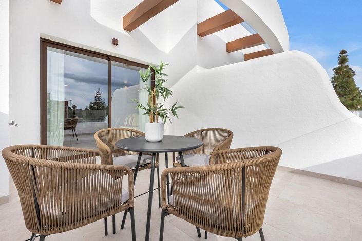 Image No.20-3 Bed Apartment for sale