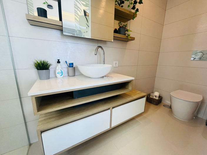 Image No.18-3 Bed Villa for sale