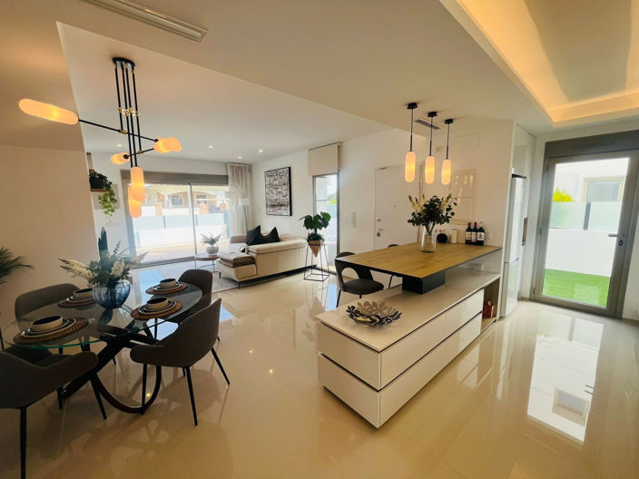 Image No.7-3 Bed Villa for sale