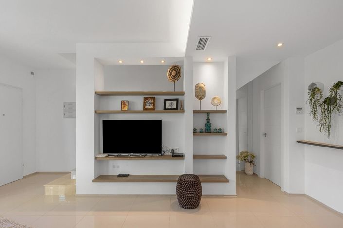 Image No.15-3 Bed Apartment for sale