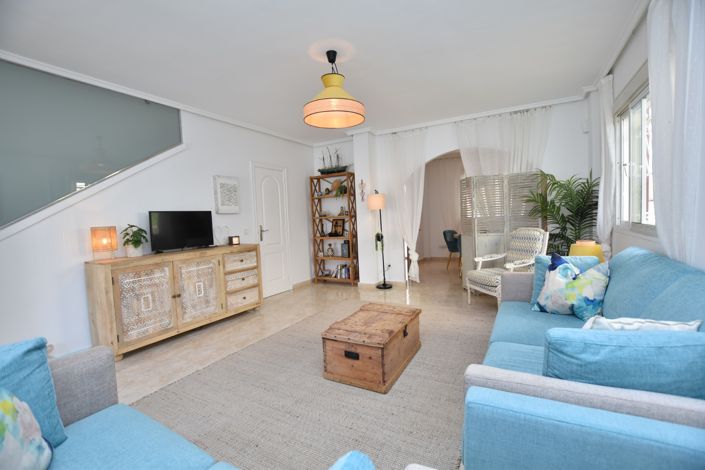 Image No.13-2 Bed Property for sale