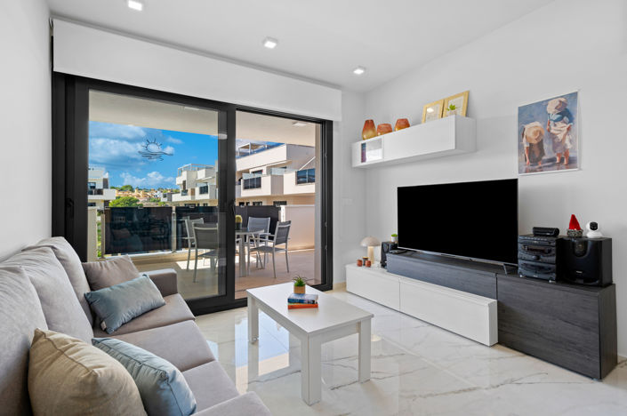 Image No.8-2 Bed Apartment for sale