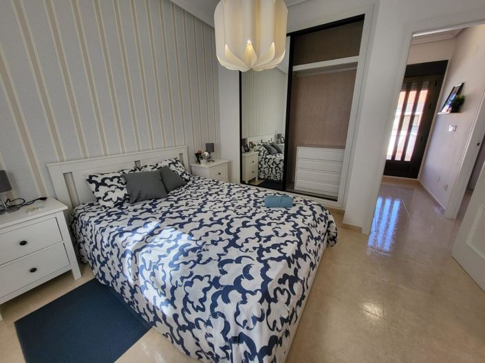 Image No.12-3 Bed Property for sale