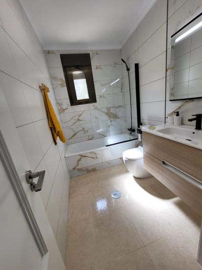 Image No.16-3 Bed Property for sale