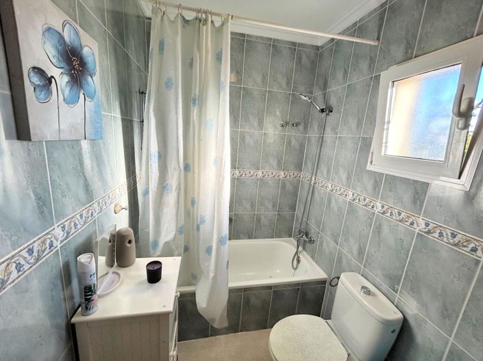 Image No.16-4 Bed Property for sale