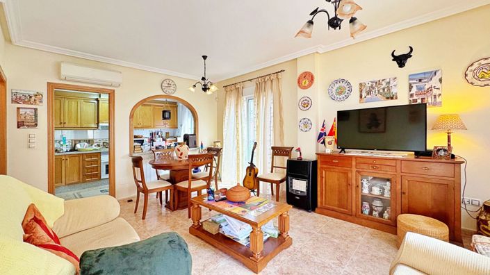 Image No.11-3 Bed Property for sale