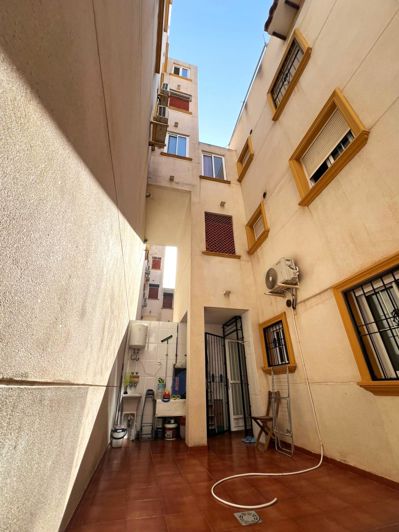 Image No.23-2 Bed Apartment for sale