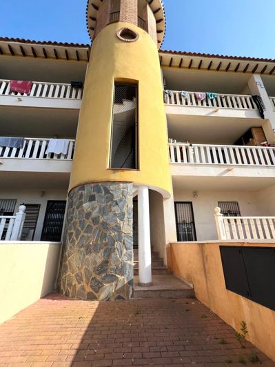 Image No.25-2 Bed Apartment for sale