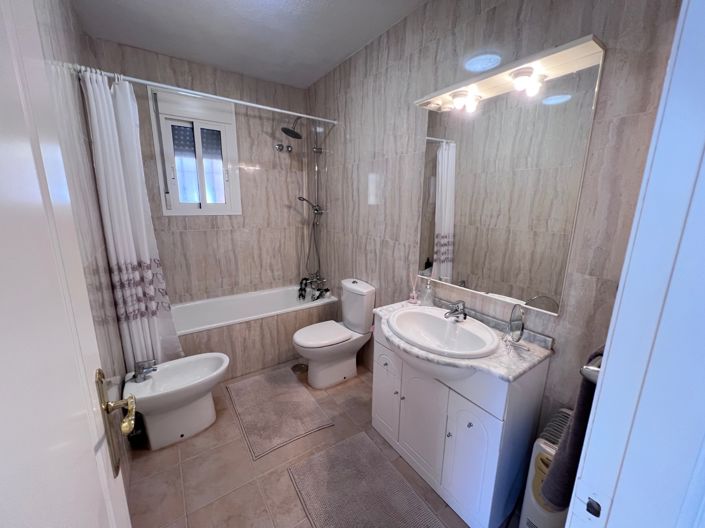 Image No.14-3 Bed Villa for sale