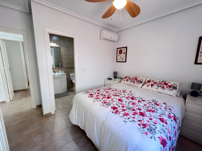 Image No.18-3 Bed Villa for sale