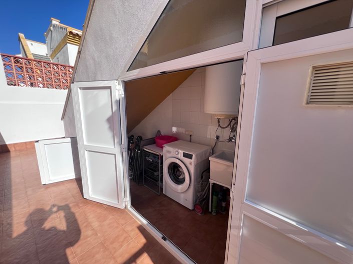 Image No.21-3 Bed Villa for sale