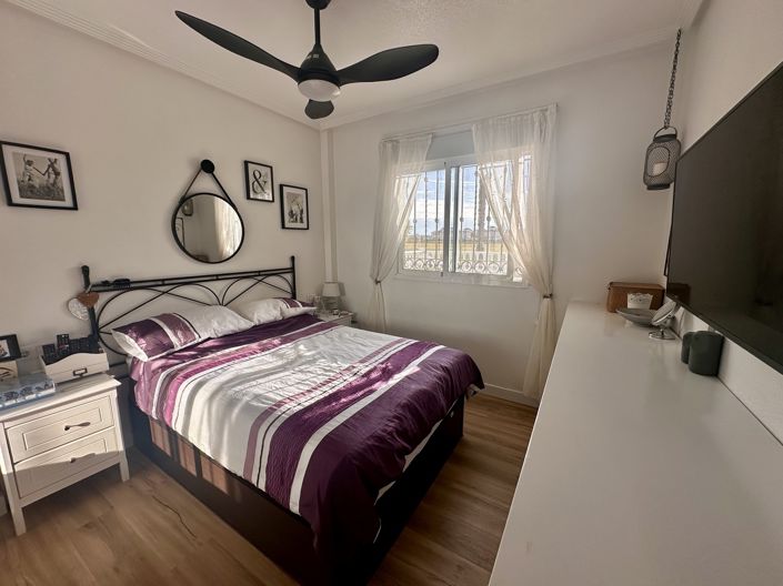 Image No.10-3 Bed Property for sale