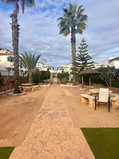 Image No.22-3 Bed Property for sale