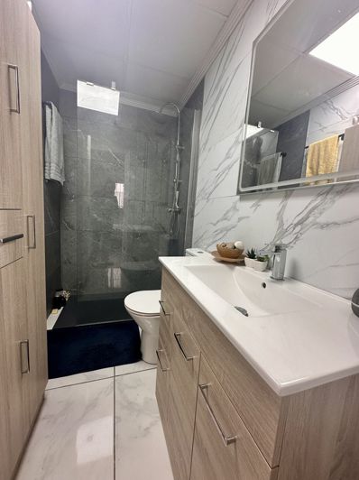 Image No.9-3 Bed Property for sale