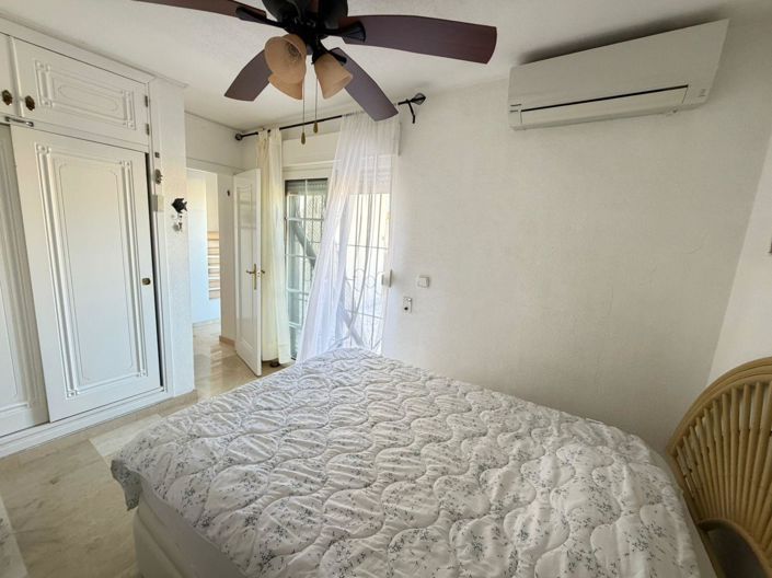 Image No.10-3 Bed Property for sale