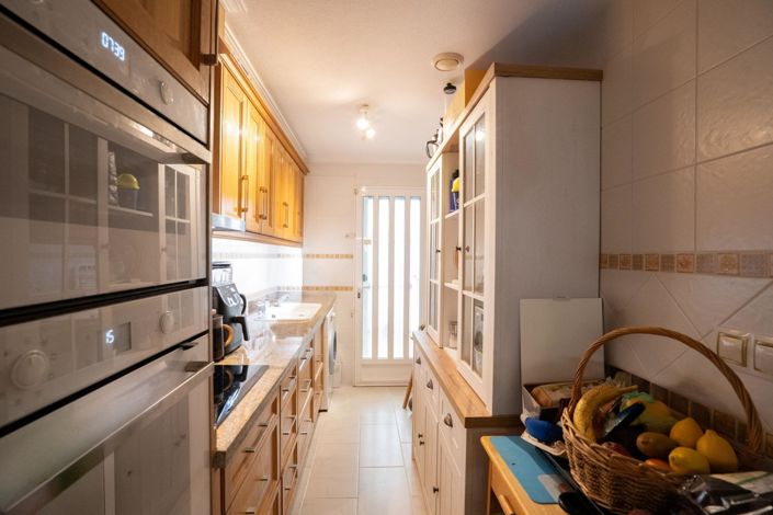 Image No.15-2 Bed Property for sale