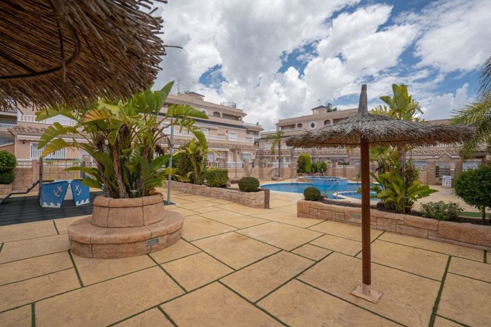 Image No.27-2 Bed Property for sale