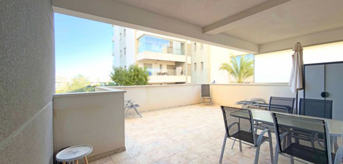 Image No.8-2 Bed Apartment for sale