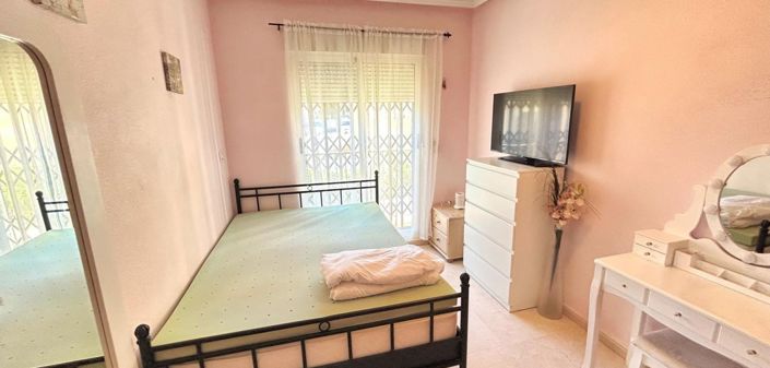 Image No.11-4 Bed Property for sale