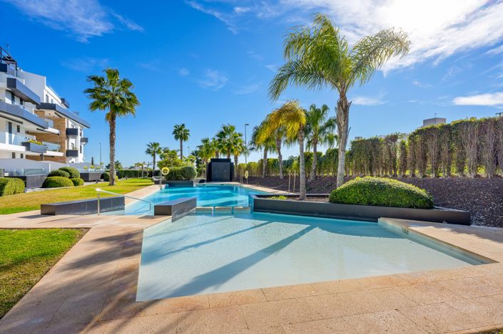 Image No.25-2 Bed Apartment for sale