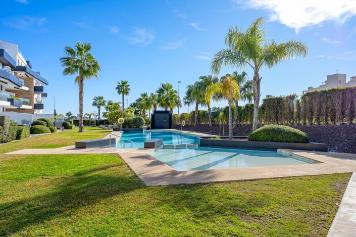 Image No.26-2 Bed Apartment for sale