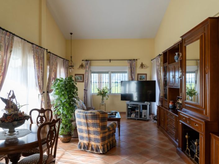 Image No.28-5 Bed Villa for sale