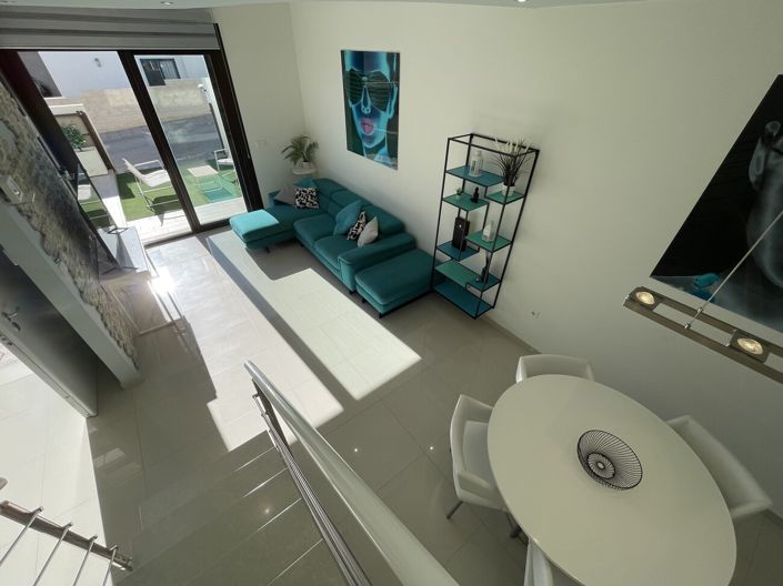 Image No.18-2 Bed Property for sale