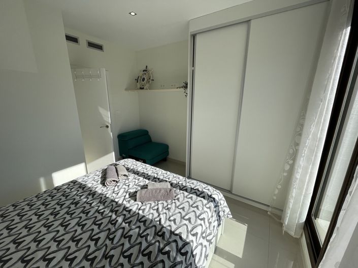 Image No.22-2 Bed Property for sale