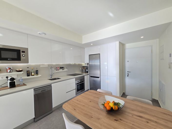 Image No.24-2 Bed Apartment for sale