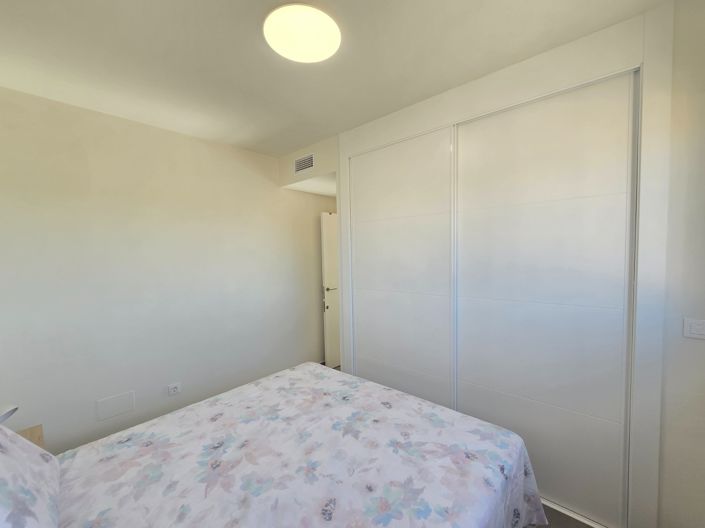 Image No.32-2 Bed Apartment for sale