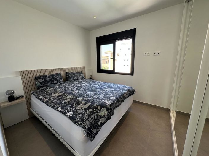 Image No.18-2 Bed Apartment for sale