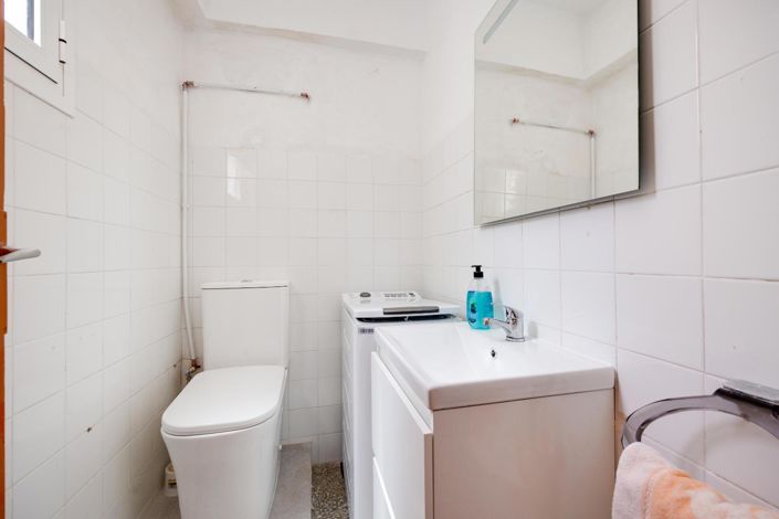 Image No.29-2 Bed Apartment for sale