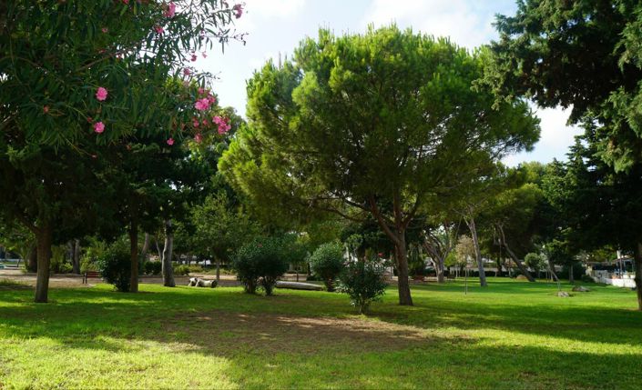 Image No.22-3 Bed Property for sale