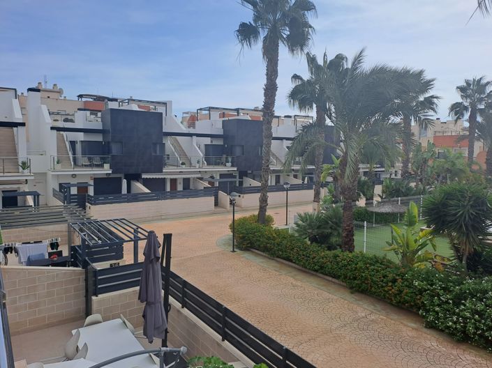 Image No.31-3 Bed Property for sale