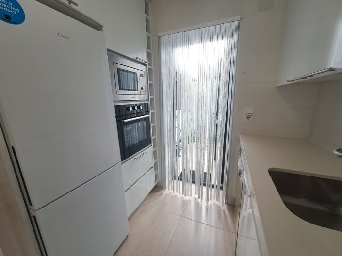 Image No.8-3 Bed Property for sale