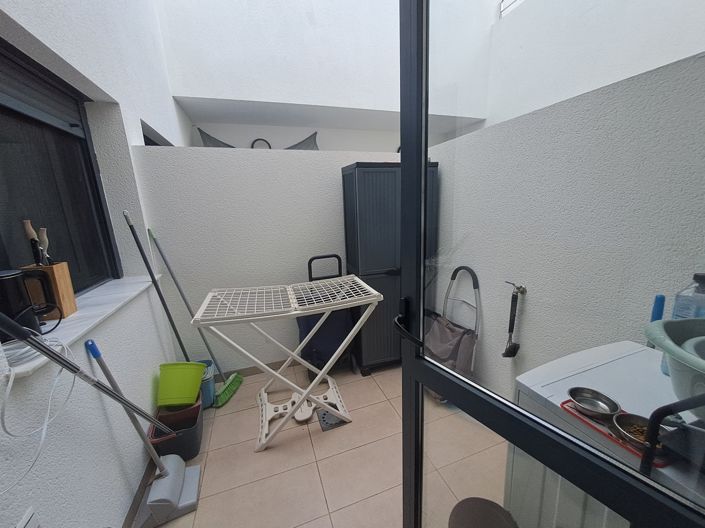 Image No.9-3 Bed Property for sale