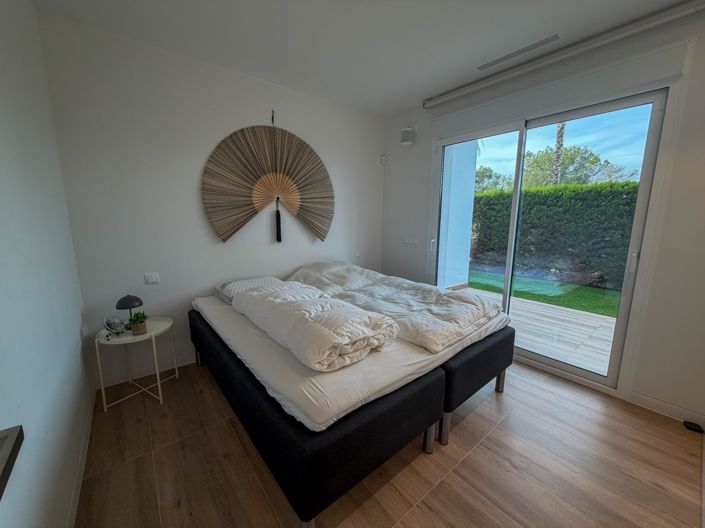 Image No.18-3 Bed Apartment for sale