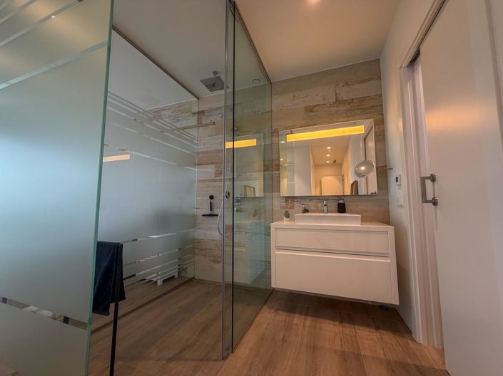 Image No.22-3 Bed Apartment for sale