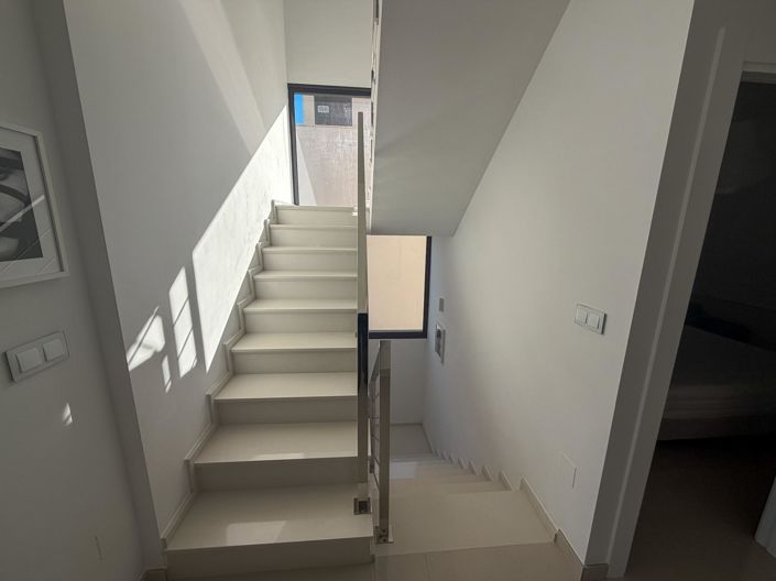 Image No.20-4 Bed Villa for sale