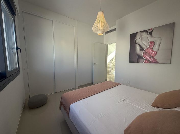 Image No.22-4 Bed Villa for sale